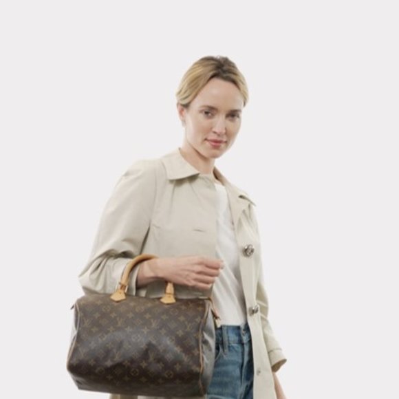 LOUIS VUITTON Speedy 30 Monogram Canvas Handbag with Gold Hardware - Picture 2 of 16